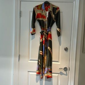 As Seen on Emily in Paris last season 
Zara dress brand new with tags never worn